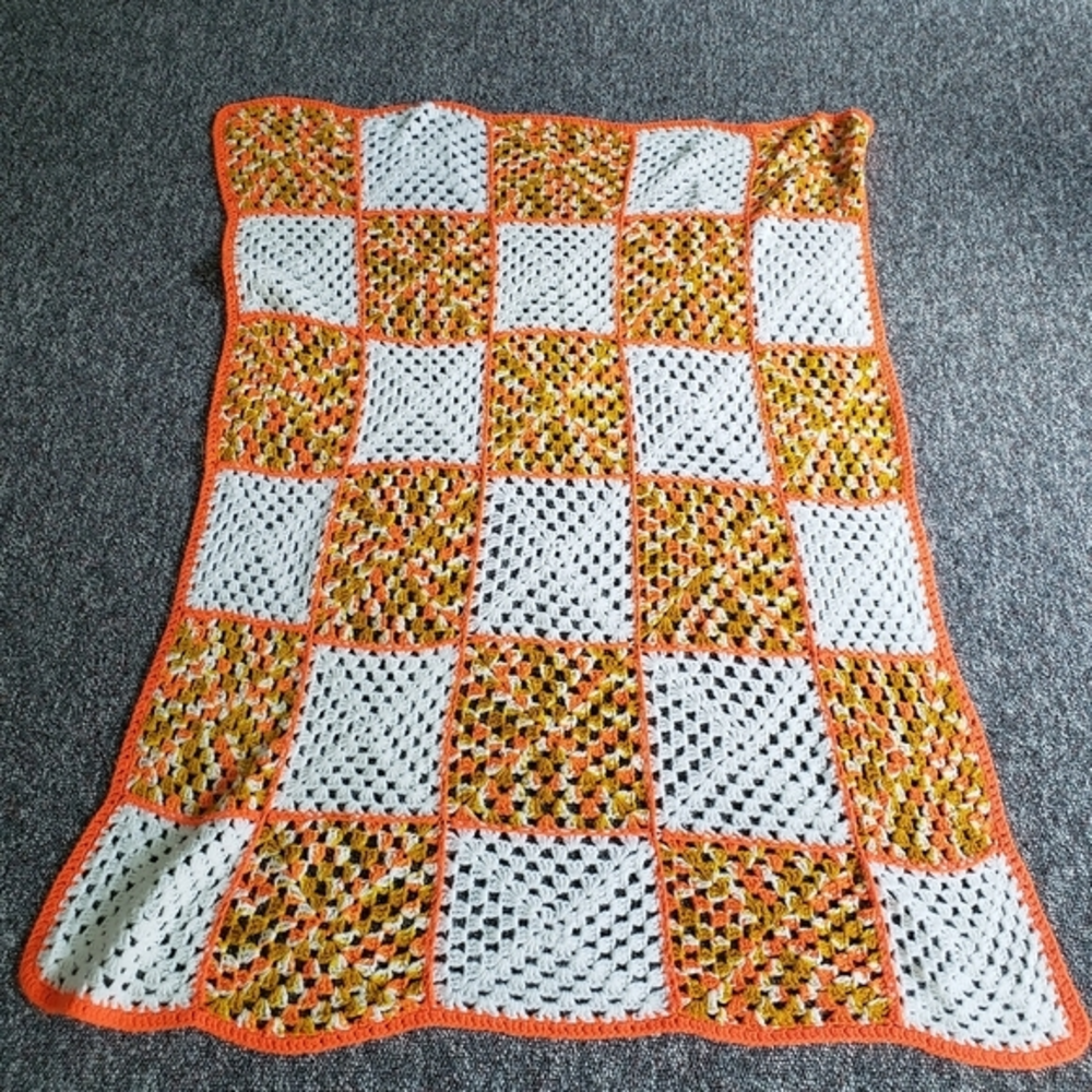 Vintage Orange, White, Gold Afghan